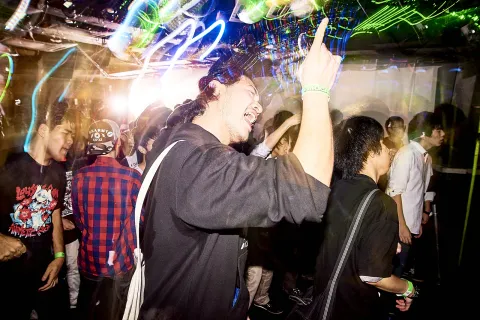 WHATEVER WAVES 02 #WW02 イベント写真 211